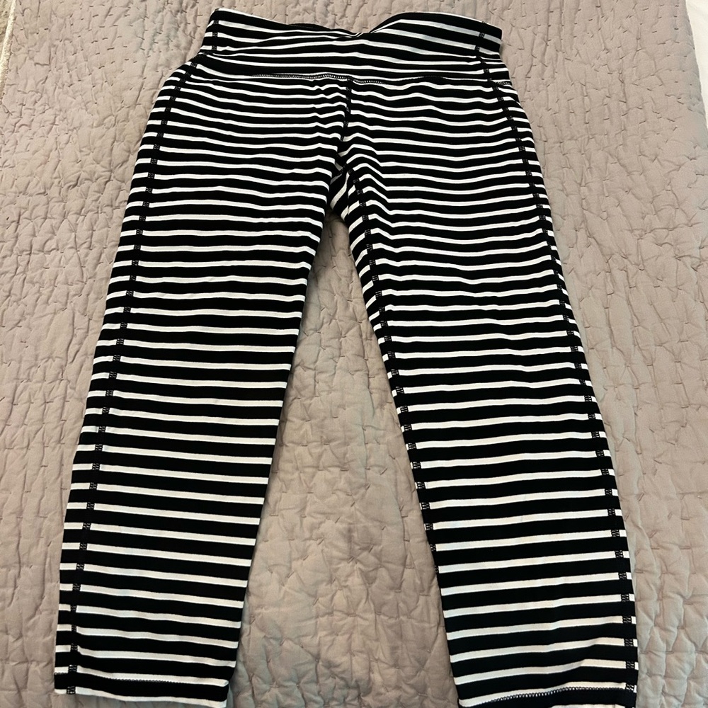Athleta Cropped Black and White Striped Leggings
